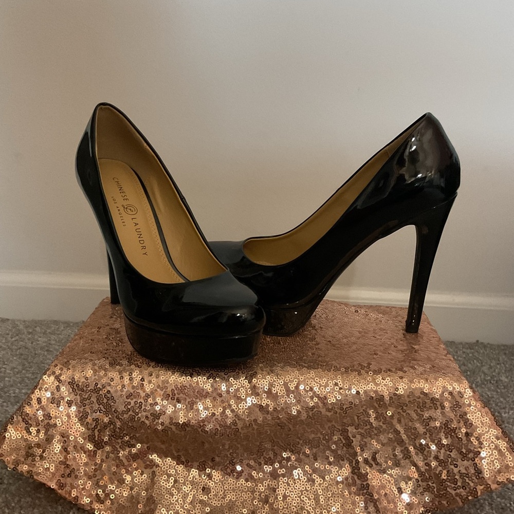 Chinese Laundry Glossy Black Heels